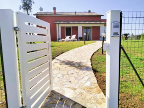 Villetta Fedora immersa nel verde